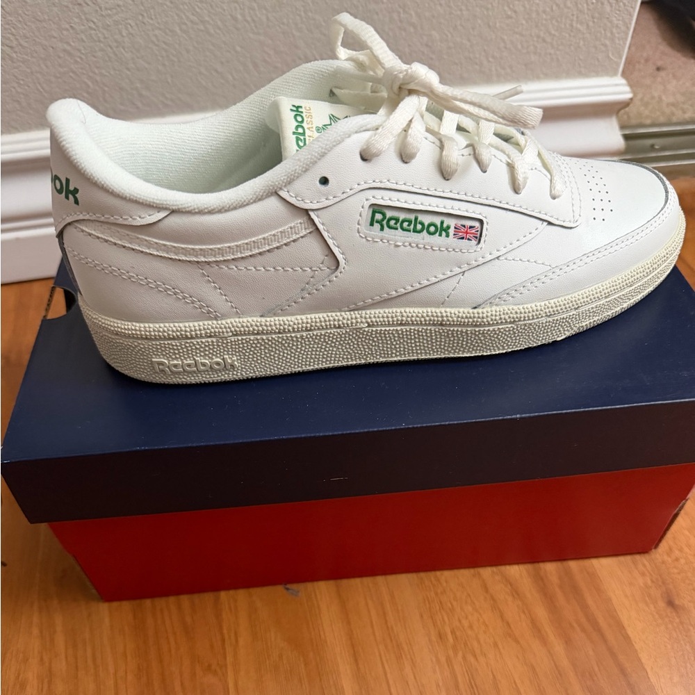 Reebok Kids Cream Sneakers | Size US 5